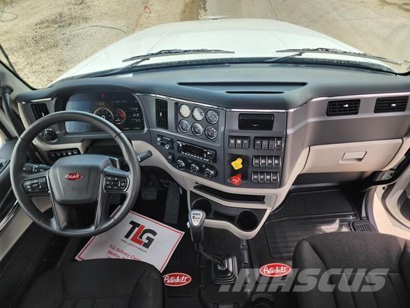 Peterbilt 567 Vilcēji