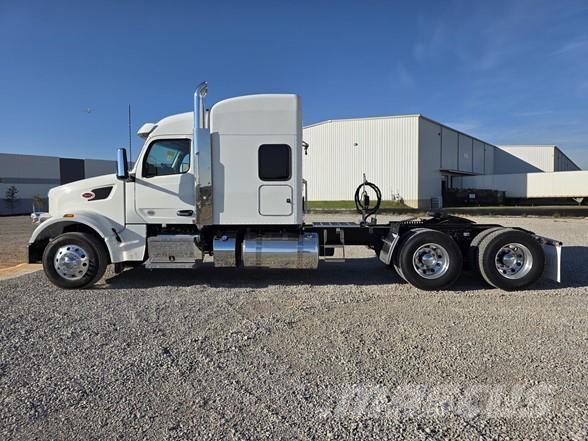 Peterbilt 567 Vilcēji