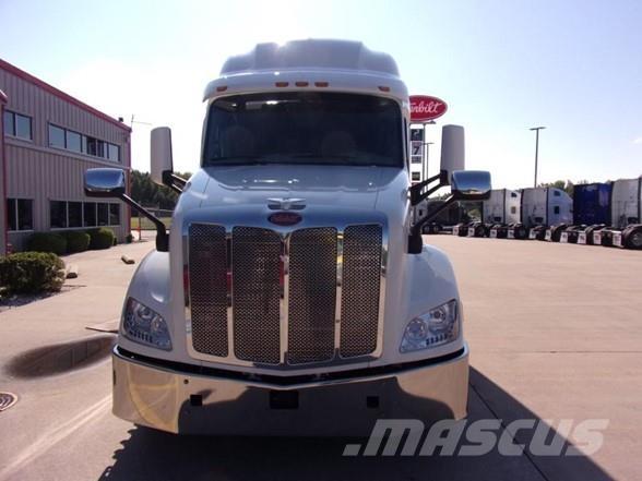 Peterbilt 579 Vilcēji