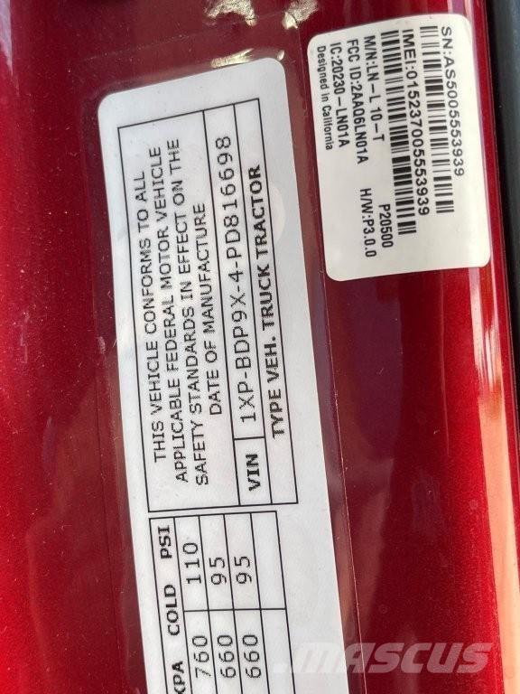 Peterbilt 579 Vilcēji