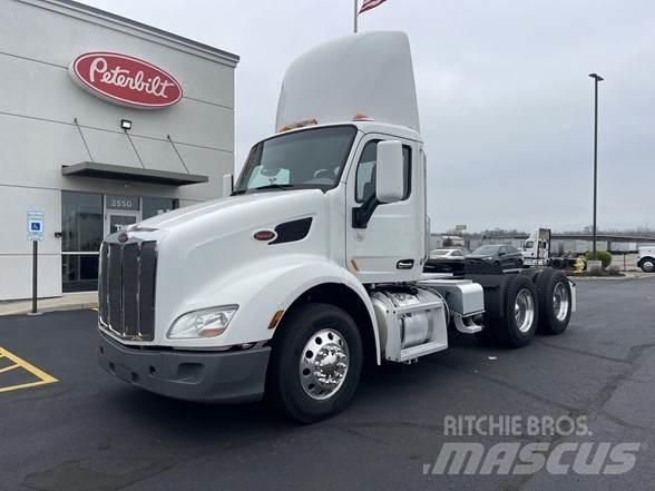 Peterbilt 579 Vilcēji