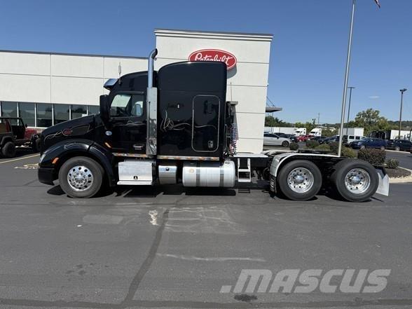 Peterbilt 579 Vilcēji