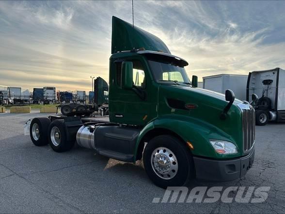 Peterbilt 579 Vilcēji