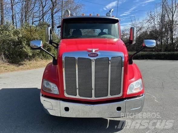 Peterbilt 579 Vilcēji
