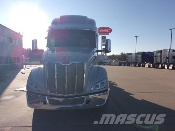 Peterbilt 579 Vilcēji