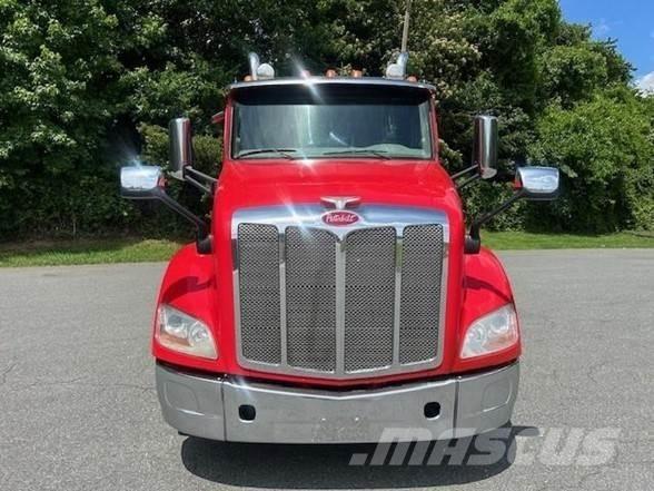 Peterbilt 579 Vilcēji