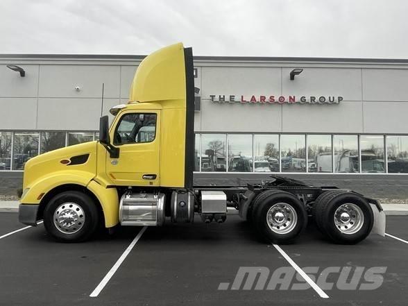 Peterbilt 579 Vilcēji