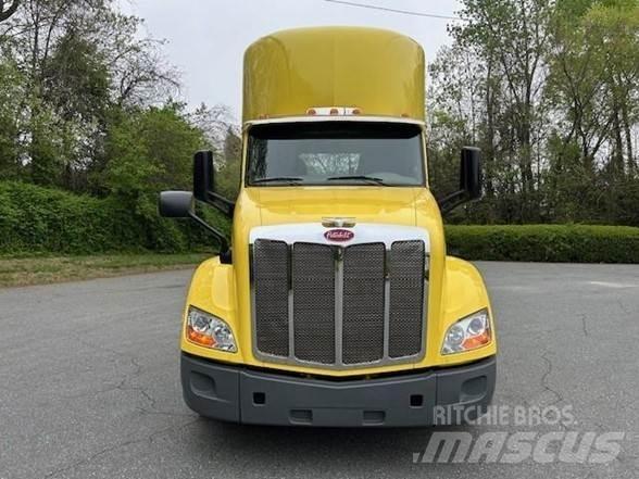 Peterbilt 579 Vilcēji
