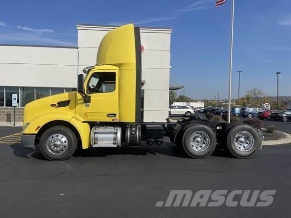 Peterbilt 579 Vilcēji