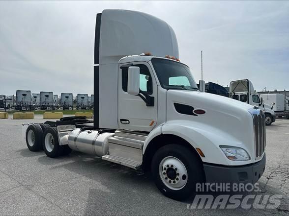 Peterbilt 579 Vilcēji