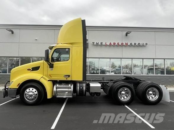 Peterbilt 579 Vilcēji
