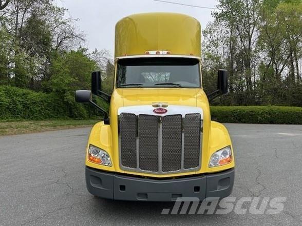 Peterbilt 579 Vilcēji