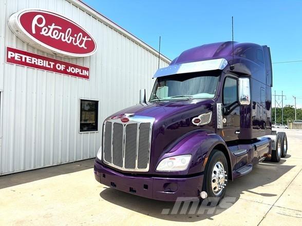 Peterbilt 579 Vilcēji
