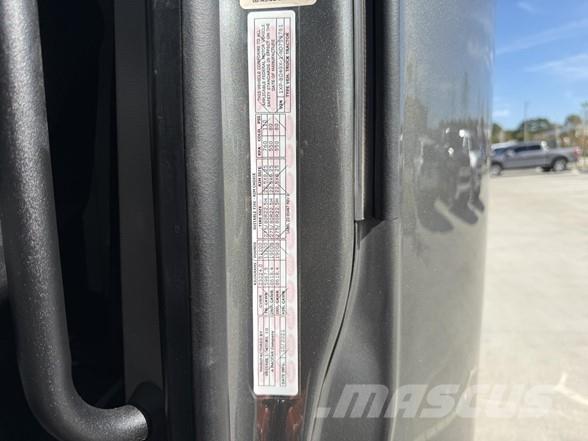 Peterbilt 579 Vilcēji