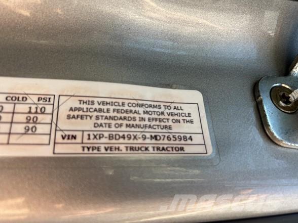 Peterbilt 579 Vilcēji