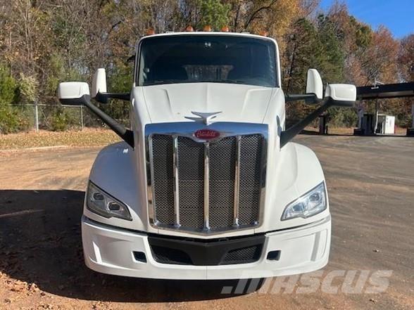 Peterbilt 579 Vilcēji