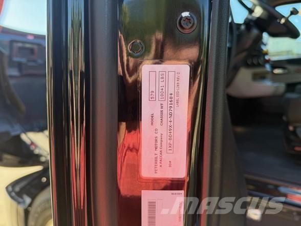 Peterbilt 579 Vilcēji