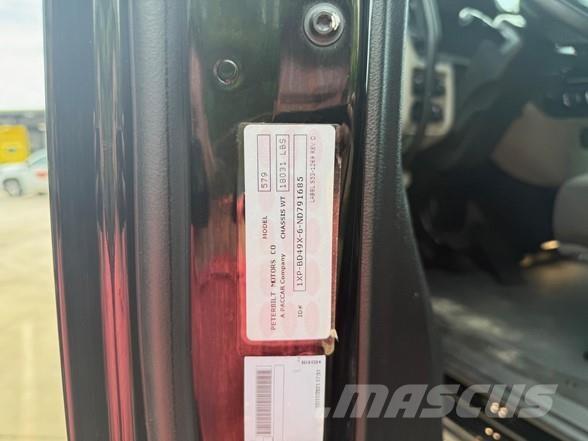 Peterbilt 579 Vilcēji