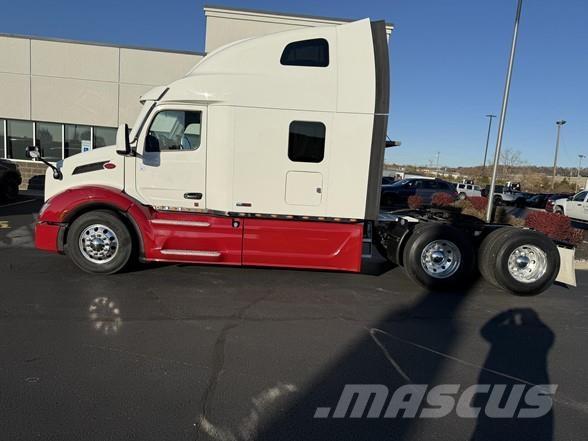 Peterbilt 579 Vilcēji