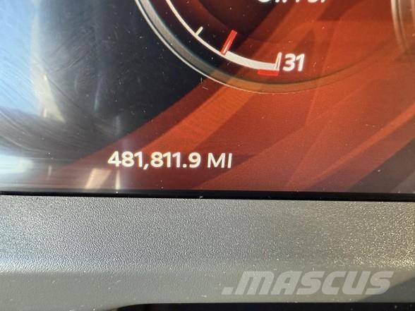 Peterbilt 579 Vilcēji