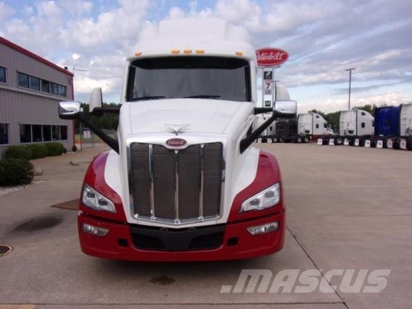 Peterbilt 579 Vilcēji