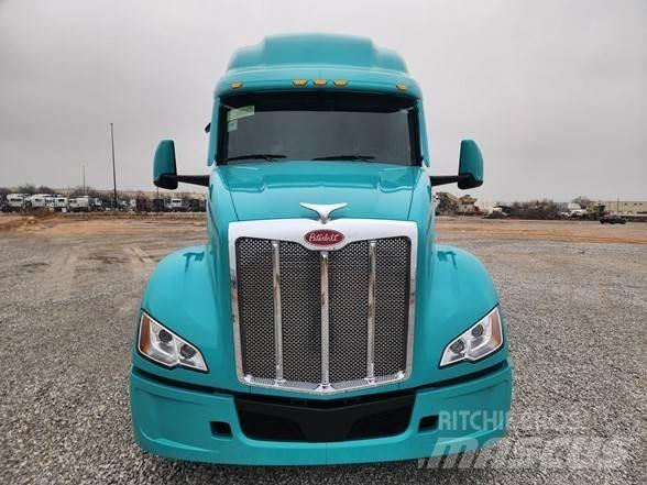 Peterbilt 579 Vilcēji