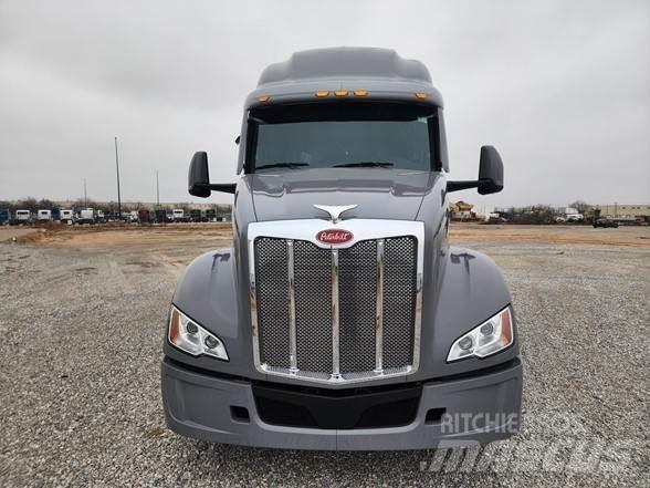 Peterbilt 579 Vilcēji