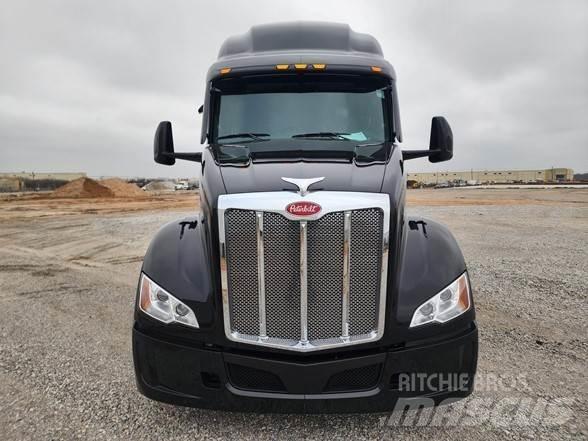 Peterbilt 579 Vilcēji