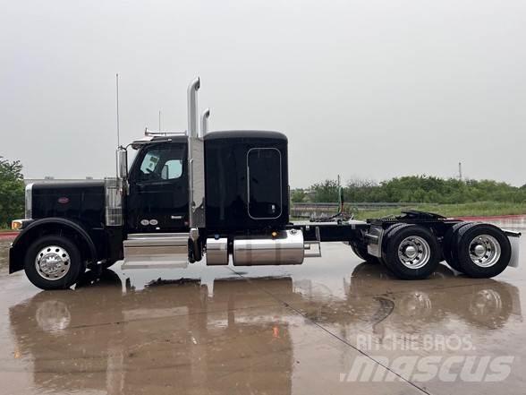 Peterbilt 589 Vilcēji
