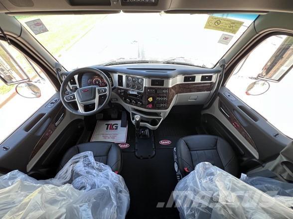 Peterbilt 589 Vilcēji