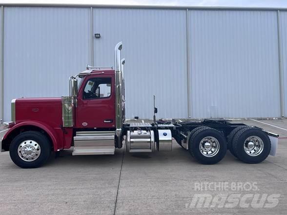Peterbilt 589 Vilcēji