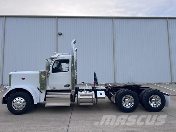 Peterbilt 589 Vilcēji