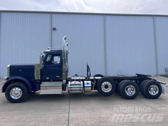 Peterbilt 589 Vilcēji