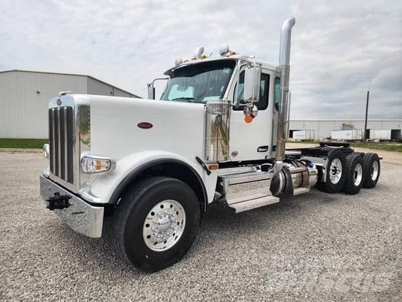 Peterbilt 589 Vilcēji