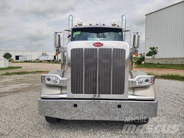Peterbilt 589 Vilcēji
