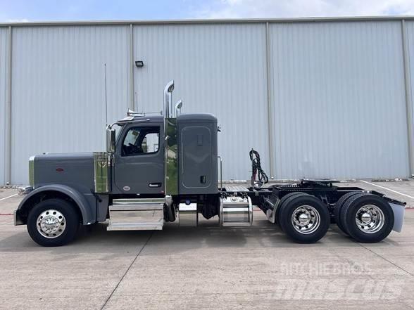 Peterbilt 589 Vilcēji