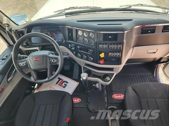 Peterbilt 589 Vilcēji