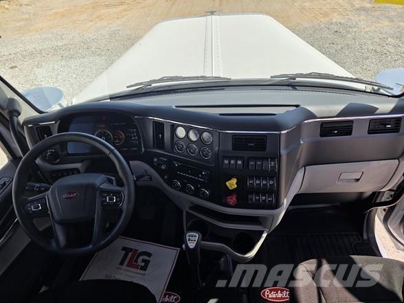 Peterbilt 589 Vilcēji