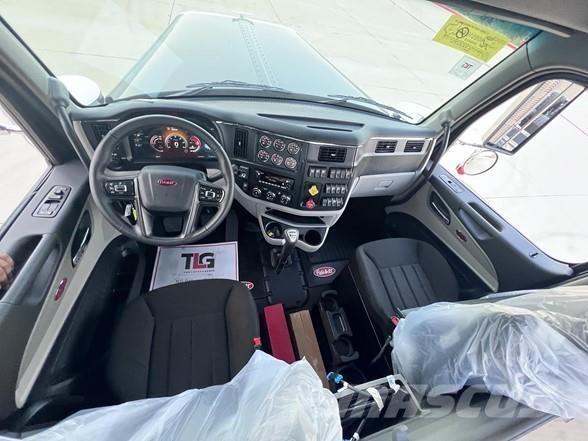 Peterbilt 589 Vilcēji