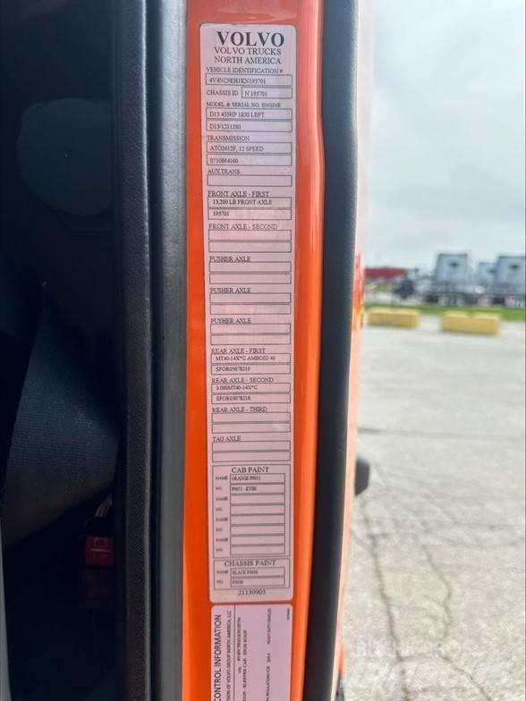 Volvo VNL42T760 Vilcēji
