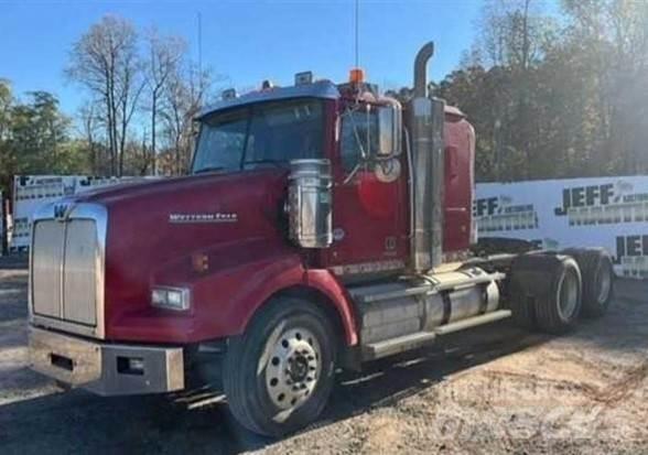Western Star 4900 Vilcēji