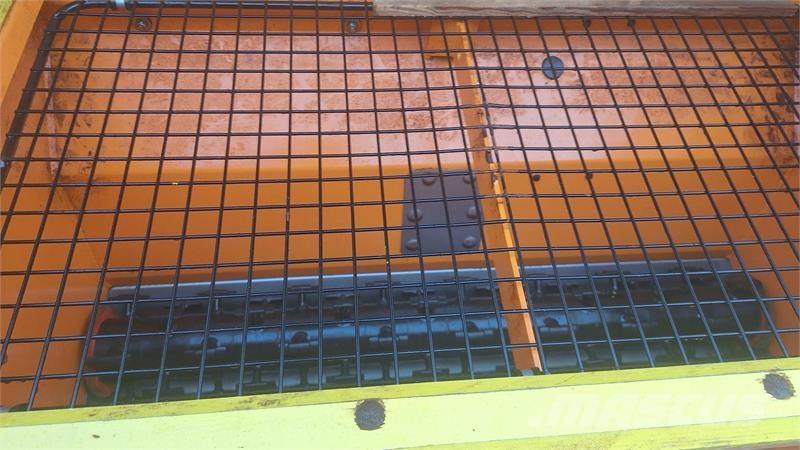 Rauch UKS 100 Smilšu un sāls kaisītāji