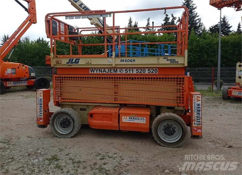 JLG 4069 Šķerveida pacēlāji