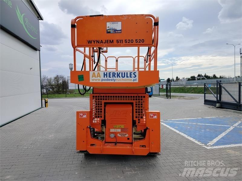 JLG 4069 Šķerveida pacēlāji