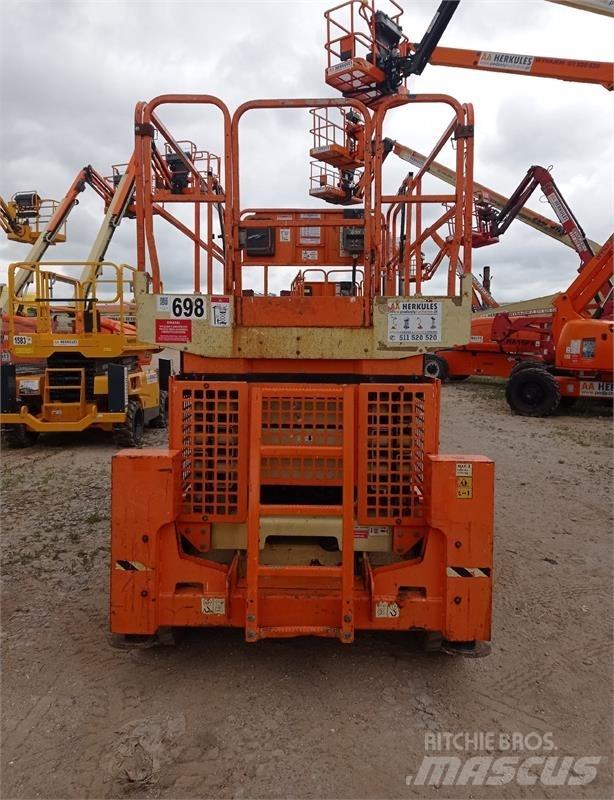 JLG 4069 Šķerveida pacēlāji