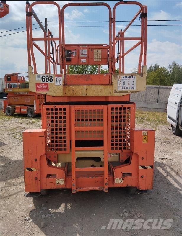 JLG 4069 Šķerveida pacēlāji