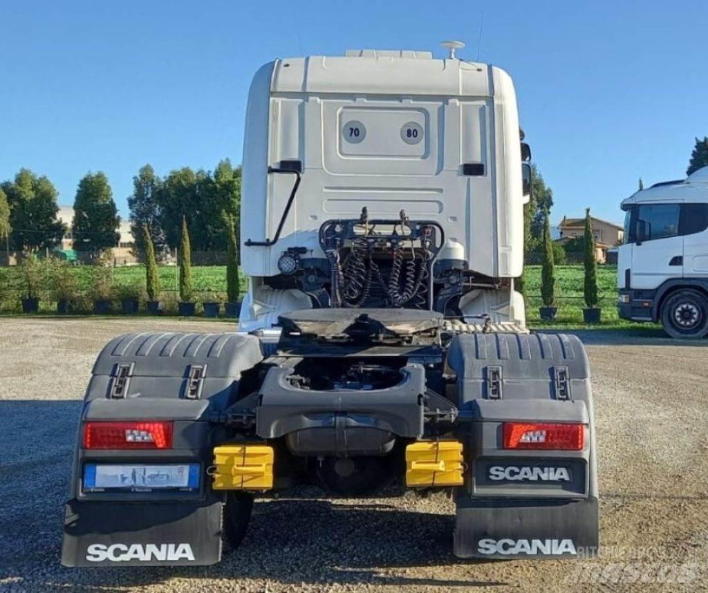Scania R450 Vilcēji