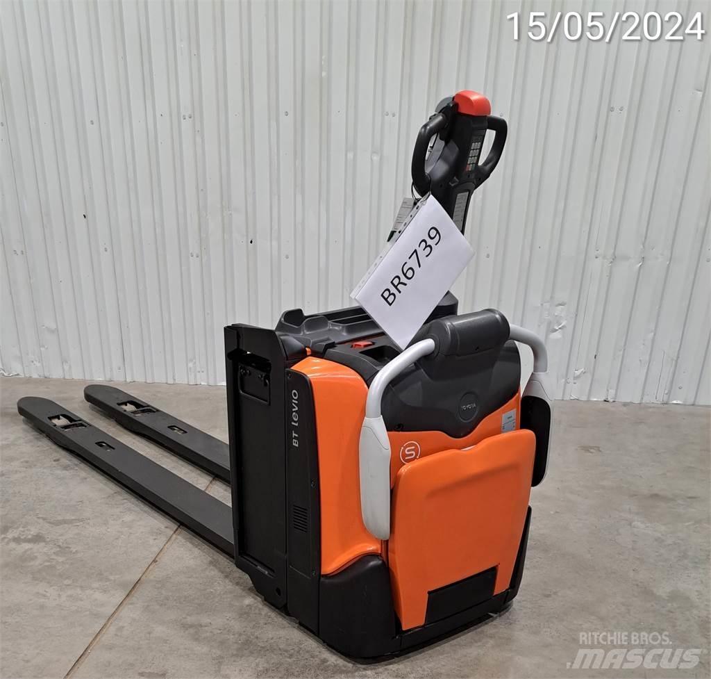 BT LPE200/8 Rati palešu pārvadāšanai