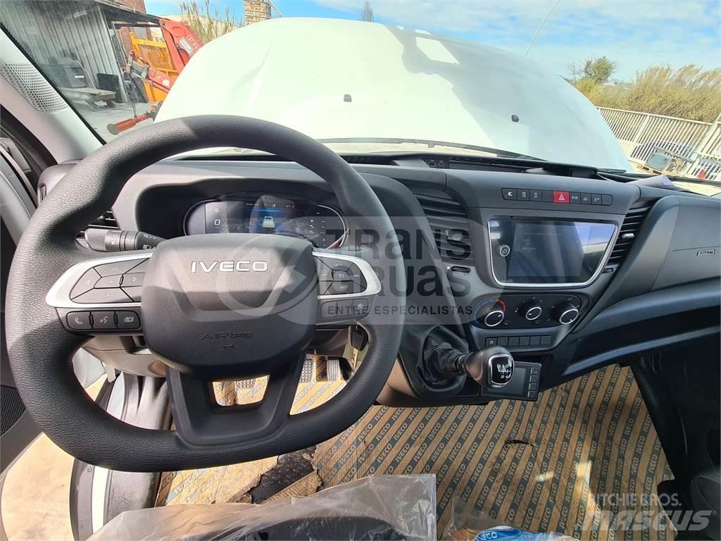 Cela DT Truck 28 FE Pacēlāji uz automašīnas bāzes