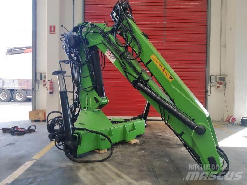 Penz 16000 HL Pacēlāji un iekrāvēji